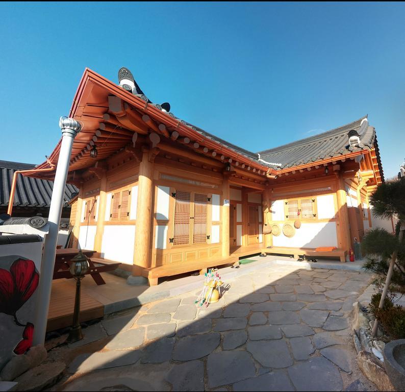 Hanok Guesthouse Jangsoo จอนจู ภายนอก รูปภาพ