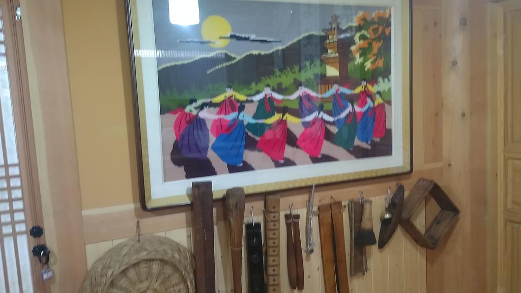 Hanok Guesthouse Jangsoo จอนจู ภายนอก รูปภาพ