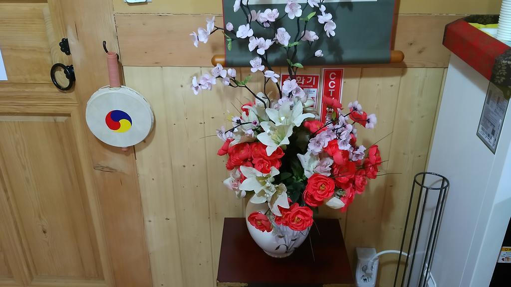 Hanok Guesthouse Jangsoo จอนจู ภายนอก รูปภาพ