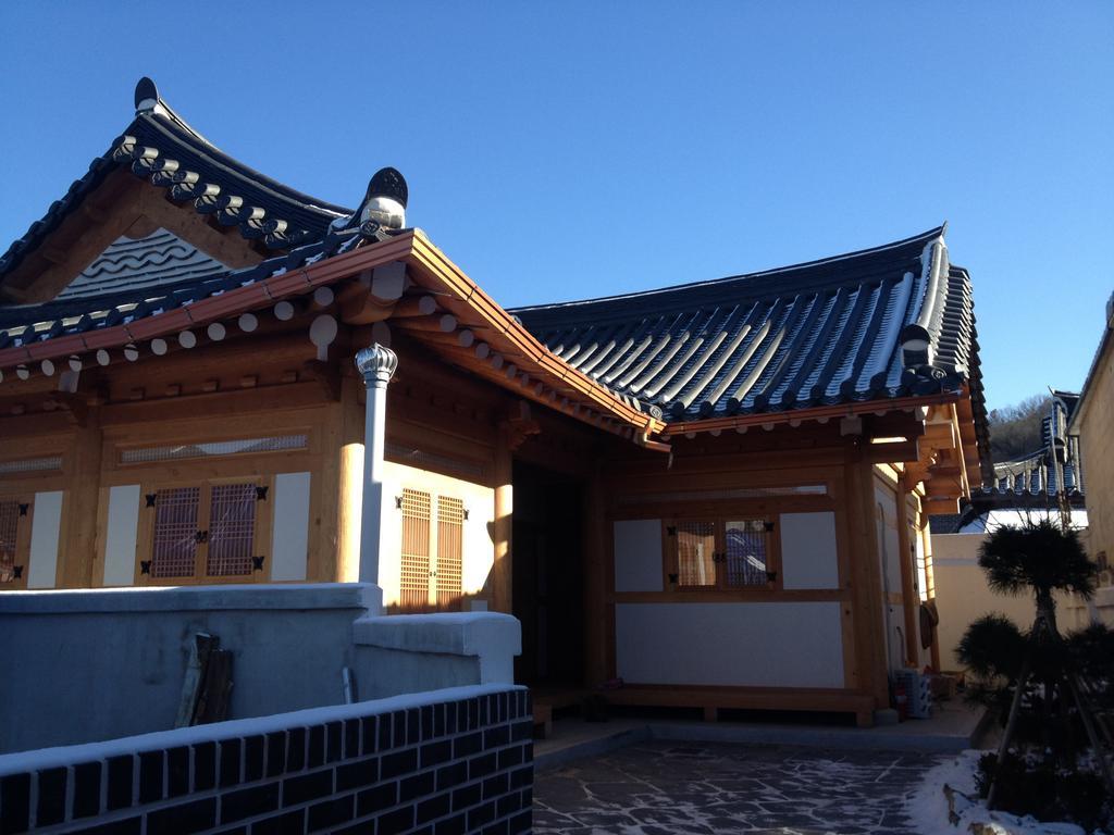 Hanok Guesthouse Jangsoo จอนจู ภายนอก รูปภาพ